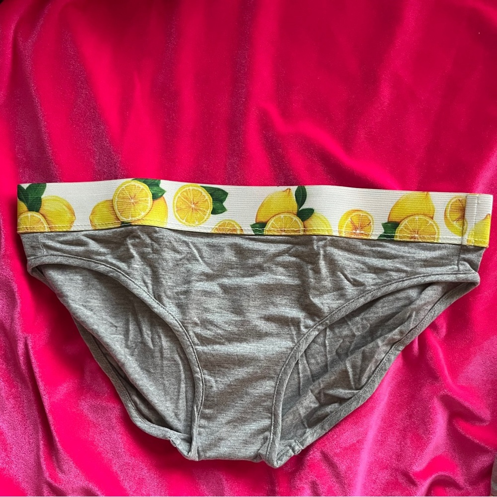 Official Beyoncé | NWT | "Lemonade" tour jersey sports bra + bikini brief - Picture 3 of 8
